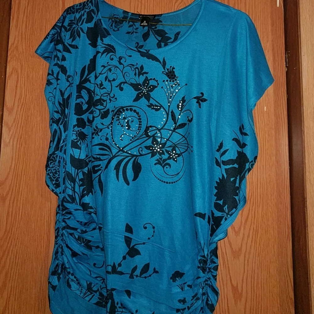 Women's blouse size XL